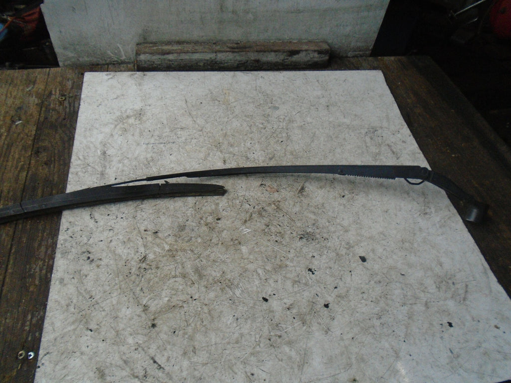MAZDA 2 MK3 2015 FRONT WINDSCREEN WIPER ARM
