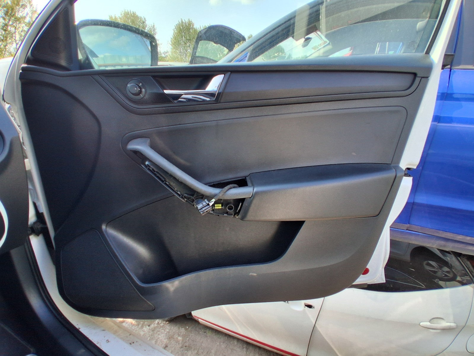 SEAT TOLEDO MK4 2018 HATCH OSF DRIVER SIDE FRONT DOOR CARD PANEL