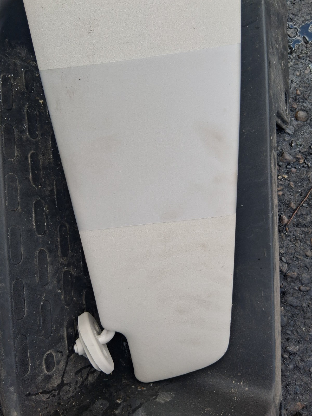 2024 FIAT DUCATO MK3 NSF PASSENGER SIDE FRONT LEFT SUN VISOR SHADE