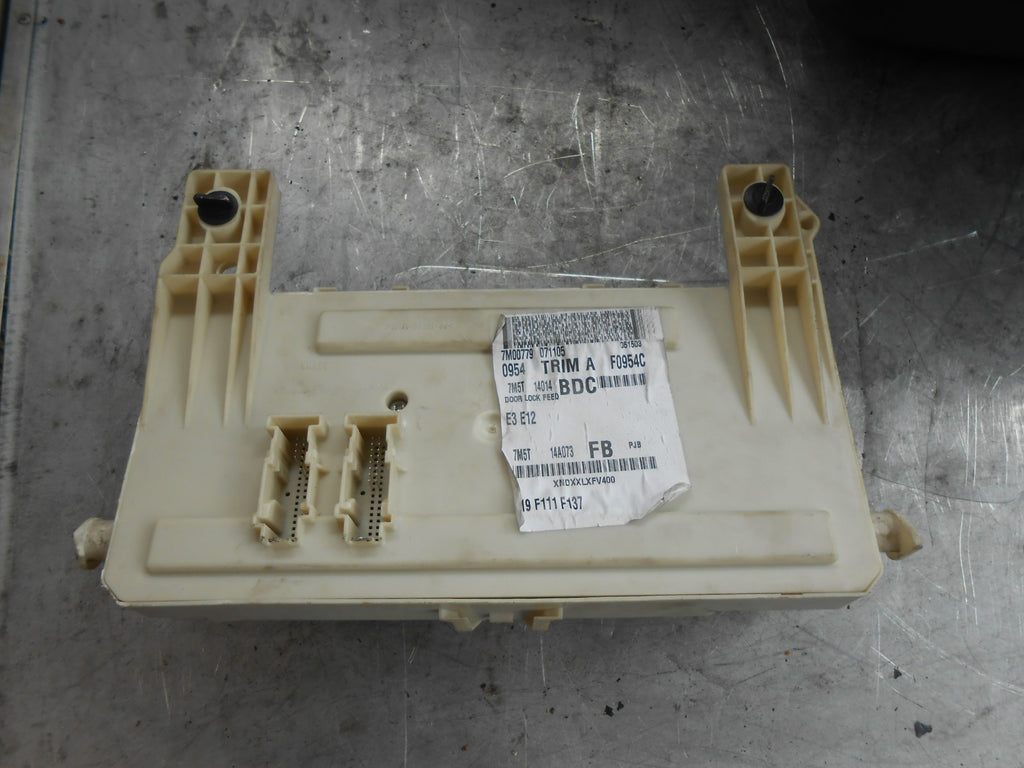 FORD FOCUS MK2 FOCUS C-MAX INTERIOR FUSE BOX MODULE 4M5114014BDC