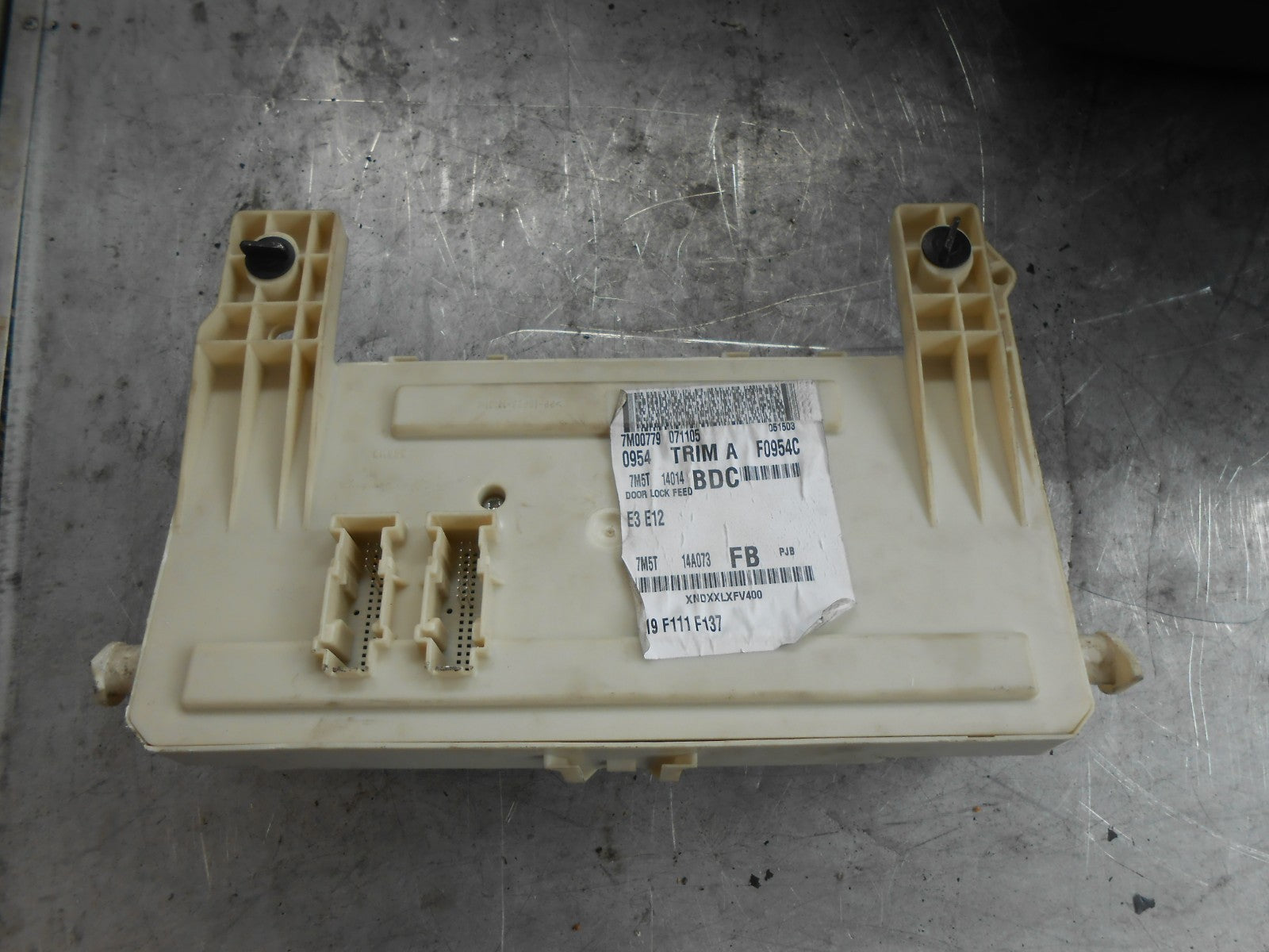 FORD FOCUS MK2 FOCUS C-MAX INTERIOR FUSE BOX MODULE 4M5114014BDC