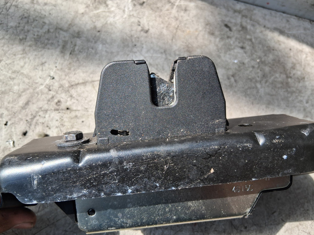 2016 PEUGEOT 208 REAR BOOTLID TAILGATE BOOT LOCK MECHANISM 9151487499