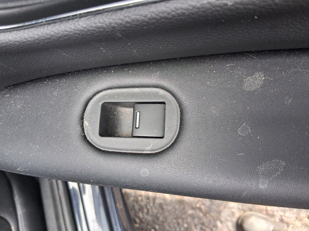 2020 HONDA HR-V FACELIFT OSR DRIVER SIDE REAR RIGHT WINDOW CONTROL SWITCH