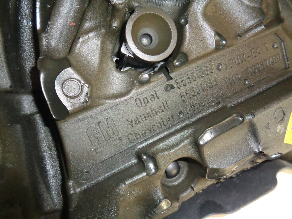 VAUXHALL CORSA E MK4 2016 1.3 CDTI DIESEL ENGINE COVER 55581668