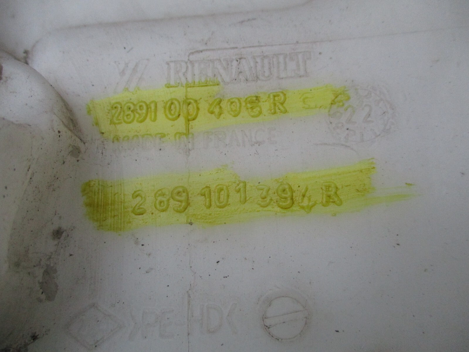 2013 RENAULT MASTER MK3 WINDSCREEN WASHER WATER BOTTLE RESERVOIR 289101394R