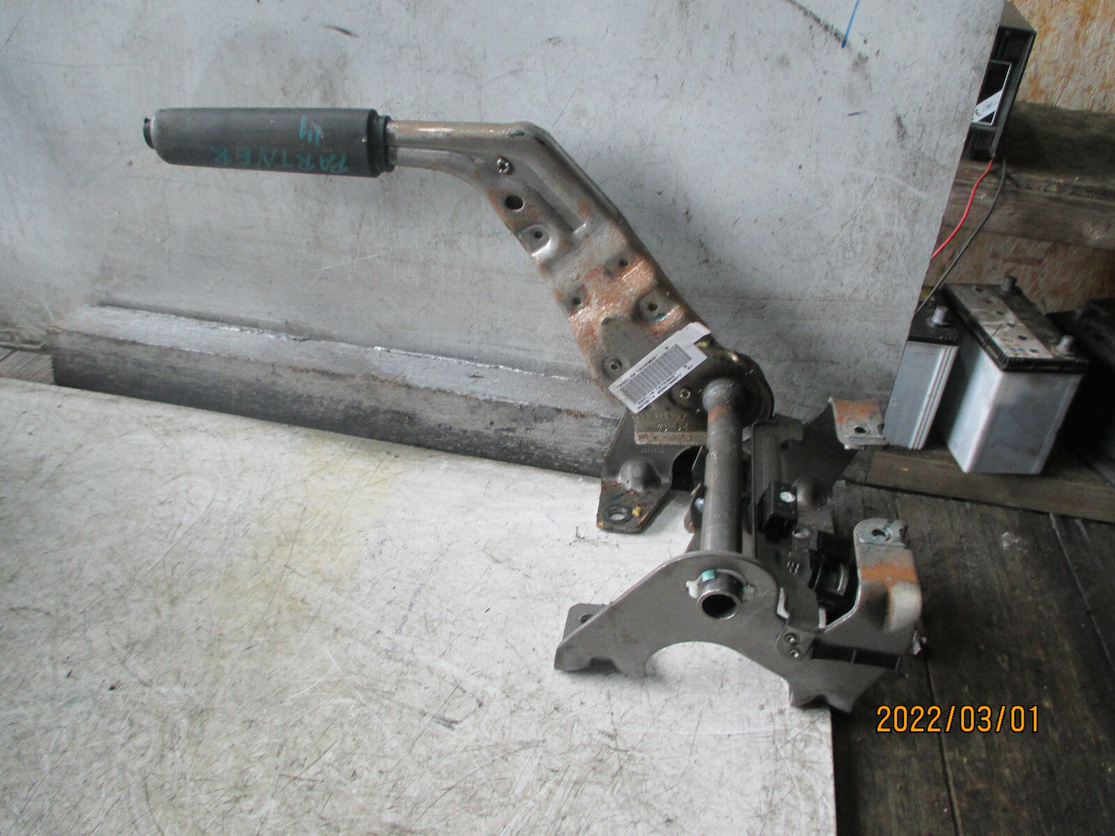 PEUGEOT PARTNER MK2 2014 MANUAL HANDBRAKE LEVER MECHANISM