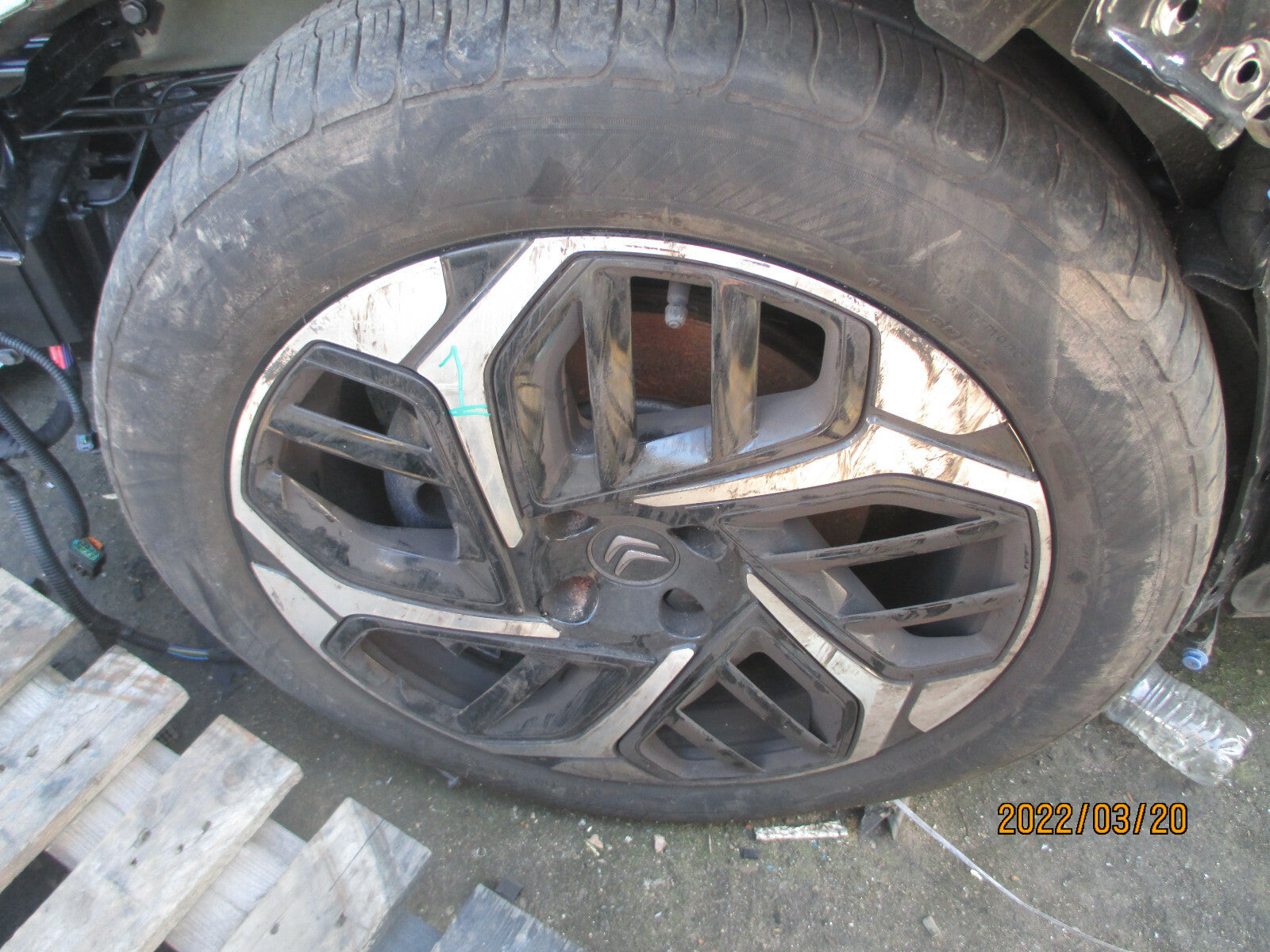 CITROEN C4 MK3 2021 18 INCH DIAMOND CUT ALLOY WHEEL WITH TYRE 195/60R18 REF 1