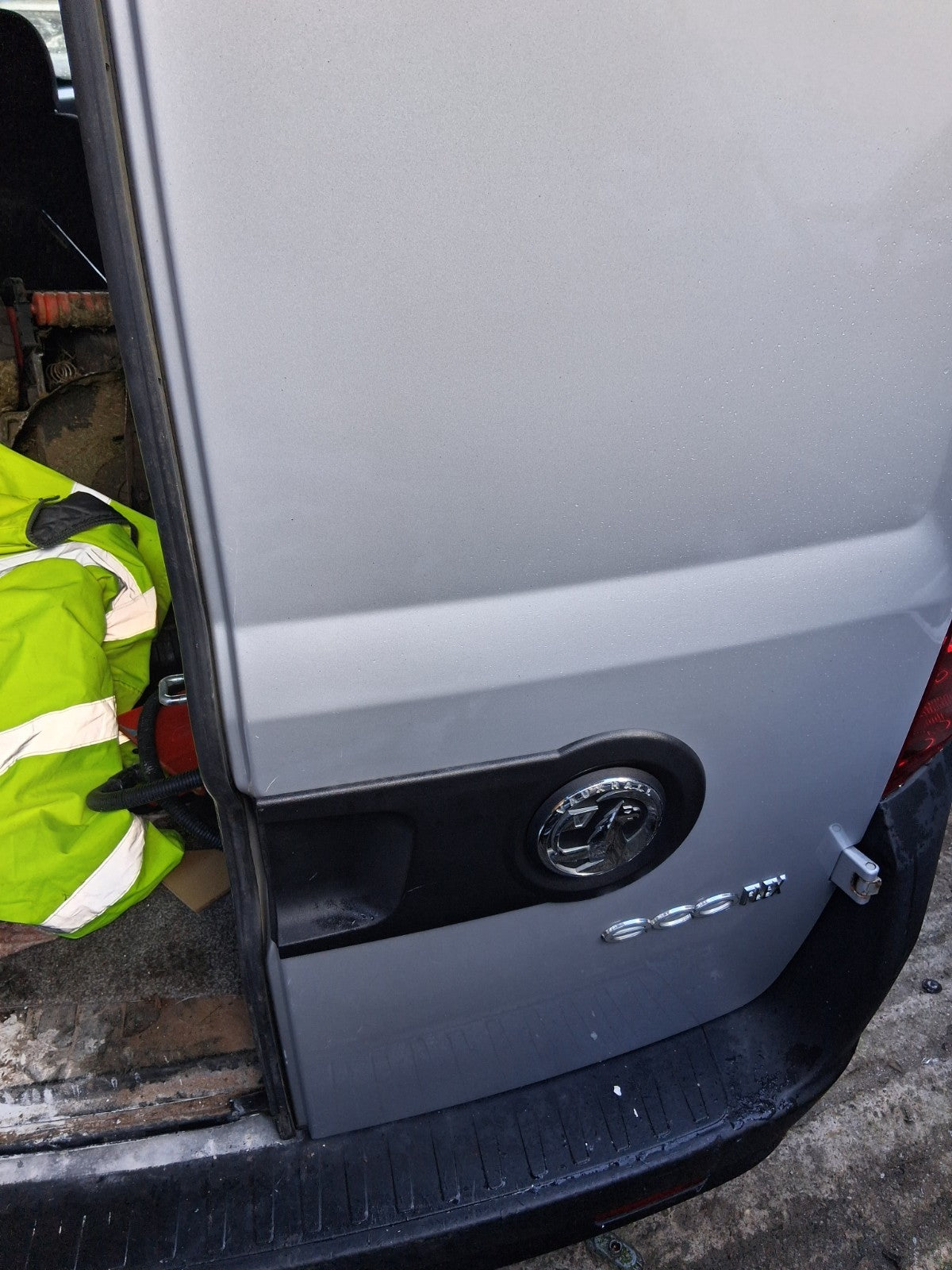 2015 VAUXHALL COMBO D OSR DRIVER SIDE REAR RIGHT COMPLETE DOOR SILVERFISH 612A