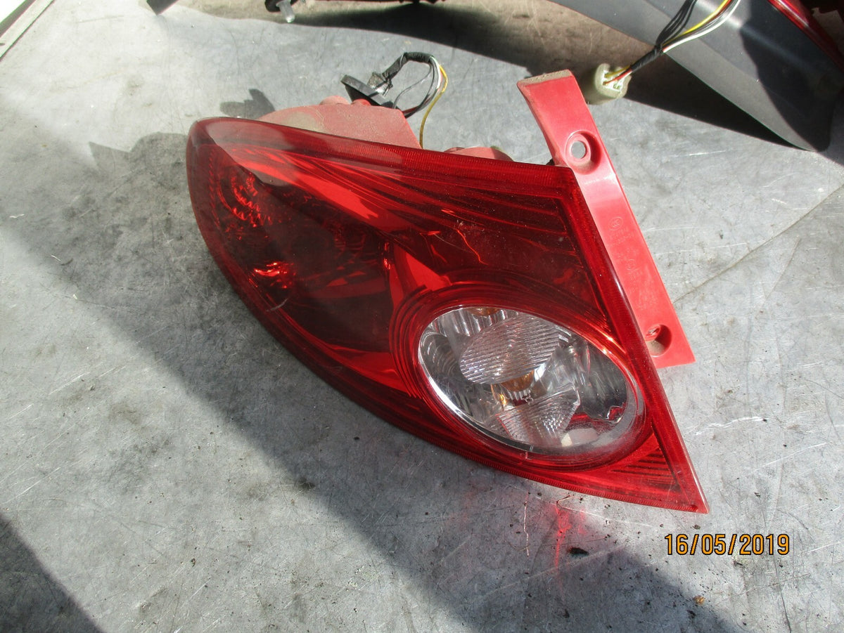 CHEVROLET LACETTI J300 (MK2) NSR PASSENGER SIDE OUTER REAR LIGHT TAIL LIGHT