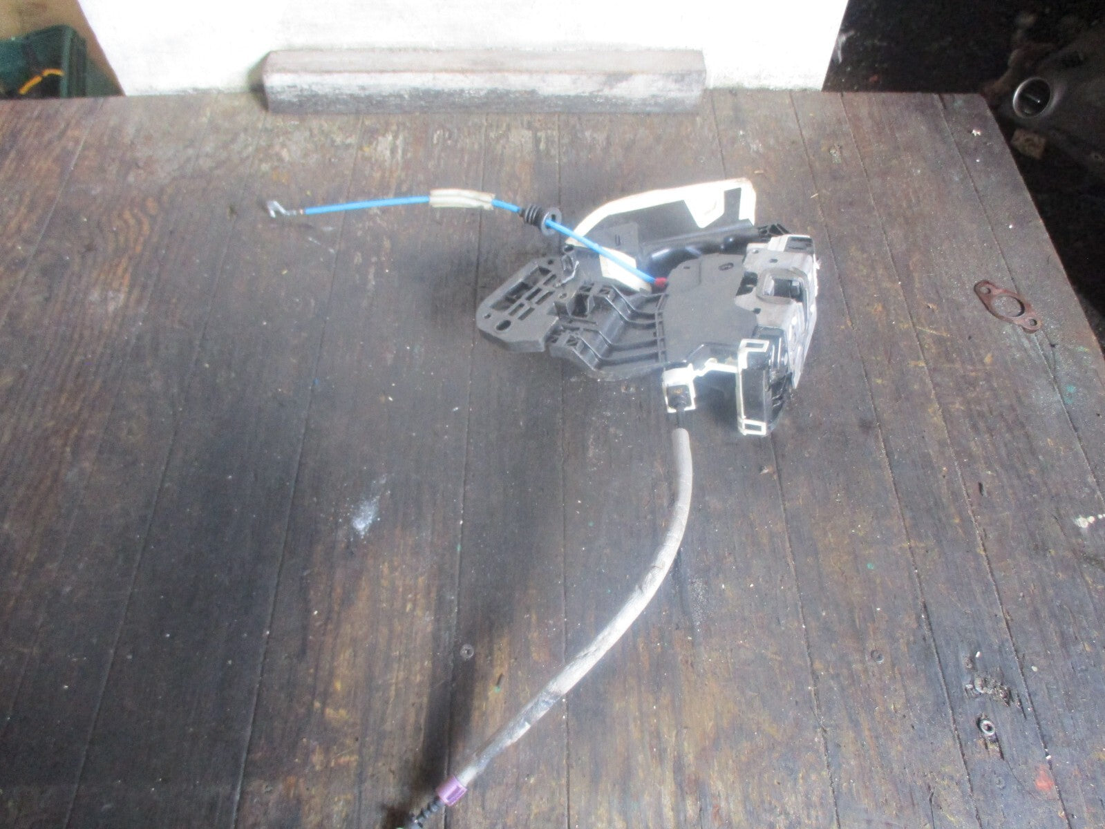 MERCEDES BENZ CLA C117 OSR DRIVER SIDE REAR LOCK MECHANISM A0997306000