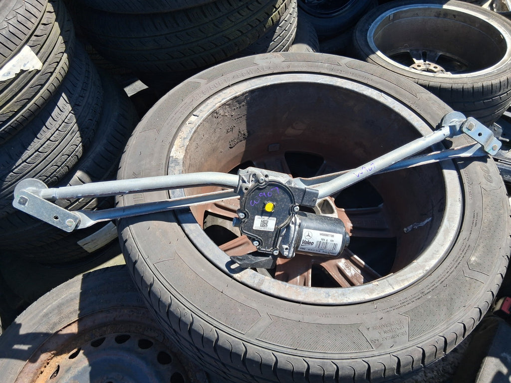 2018 MERCEDES SPRINTER W907 FRONT WINDSCREEN WIPER MOTOR LINKAGE A9108200500