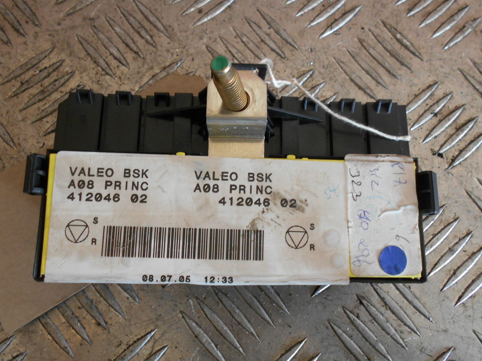 PEUGEOT 1007 2005 1.4 8V FUSE BOX & FUSES 412046