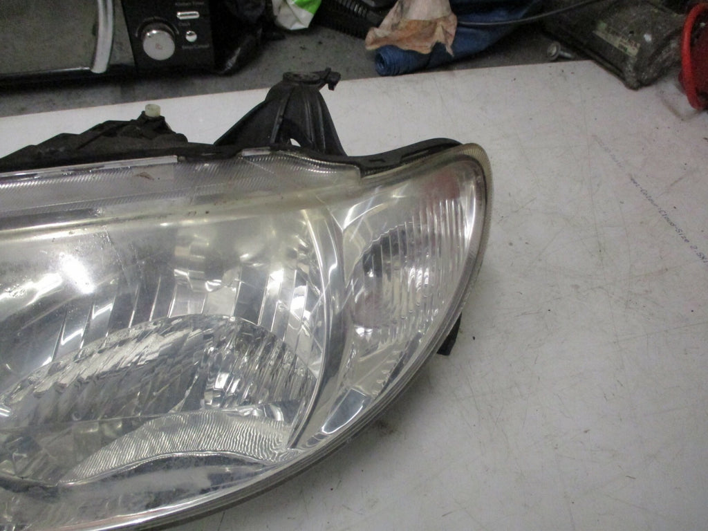 MAZDA 323 HATCHBACK 2001 NS PASSENGER FRONT LIGHT HEADLIGHT HEAD LAMP ASSEMBLY