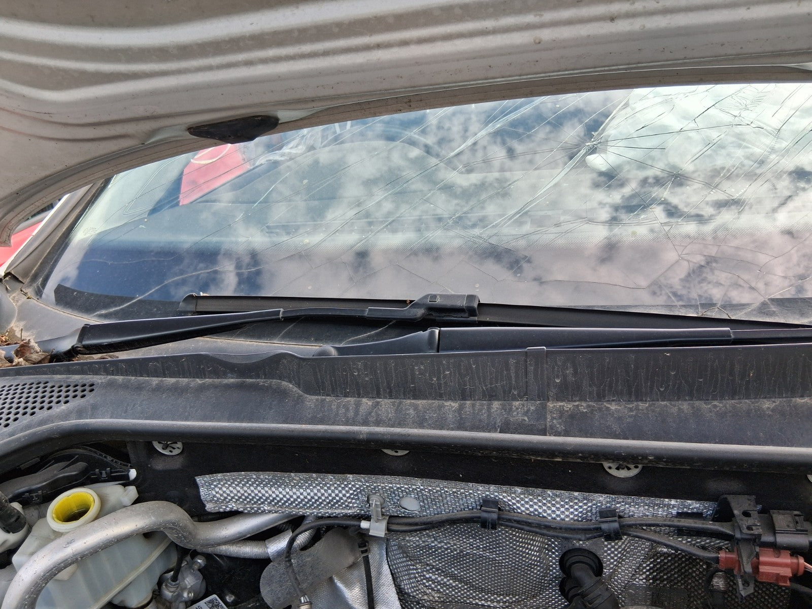 2016 VOLKSWAGEN GOLF MK7 1.0 PETROL FRONT WINDSCREEN WIPER MOTOR & LINKAGE