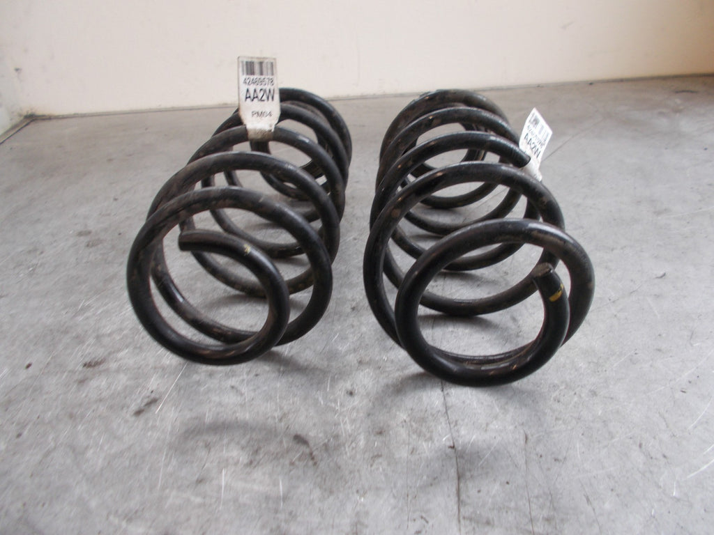 VAUXHALL VIVA 2016 PAIR REAR SUSPENSION COIL SPRINGS 42469578 AA2W