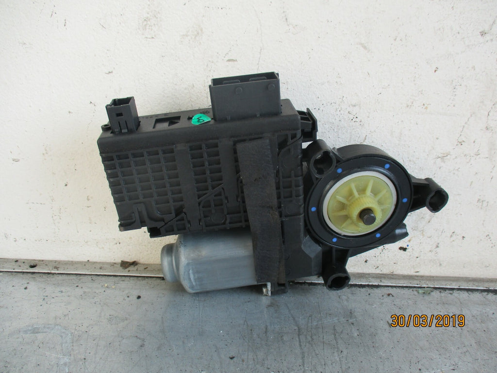 CITROEN C4 PICASSO 2007 NS PASSENGER SIDE WINDOW REGULATOR MOTOR 9682495880