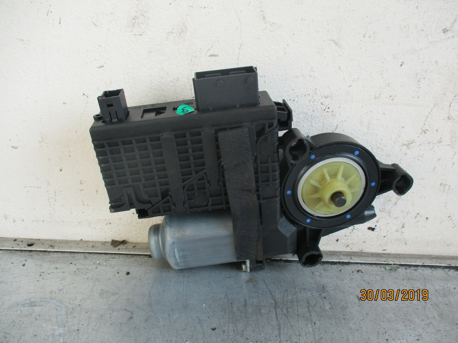 CITROEN C4 PICASSO 2007 NS PASSENGER SIDE WINDOW REGULATOR MOTOR 9682495880