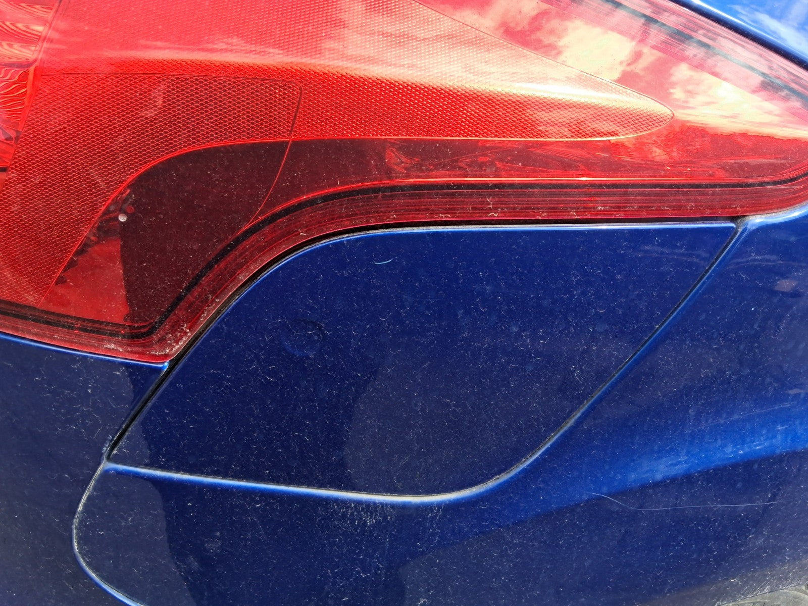 2015 FORD FOCUS MK3 HATCHBACK FUEL FILLER FLAP DEEP IMPACT BLUE MET HF