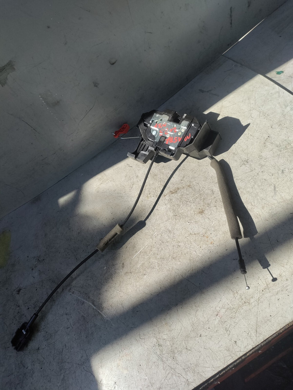 2023 RENAULT MASTER MK3 NSF PASSENGER SIDE DOOR LOCK