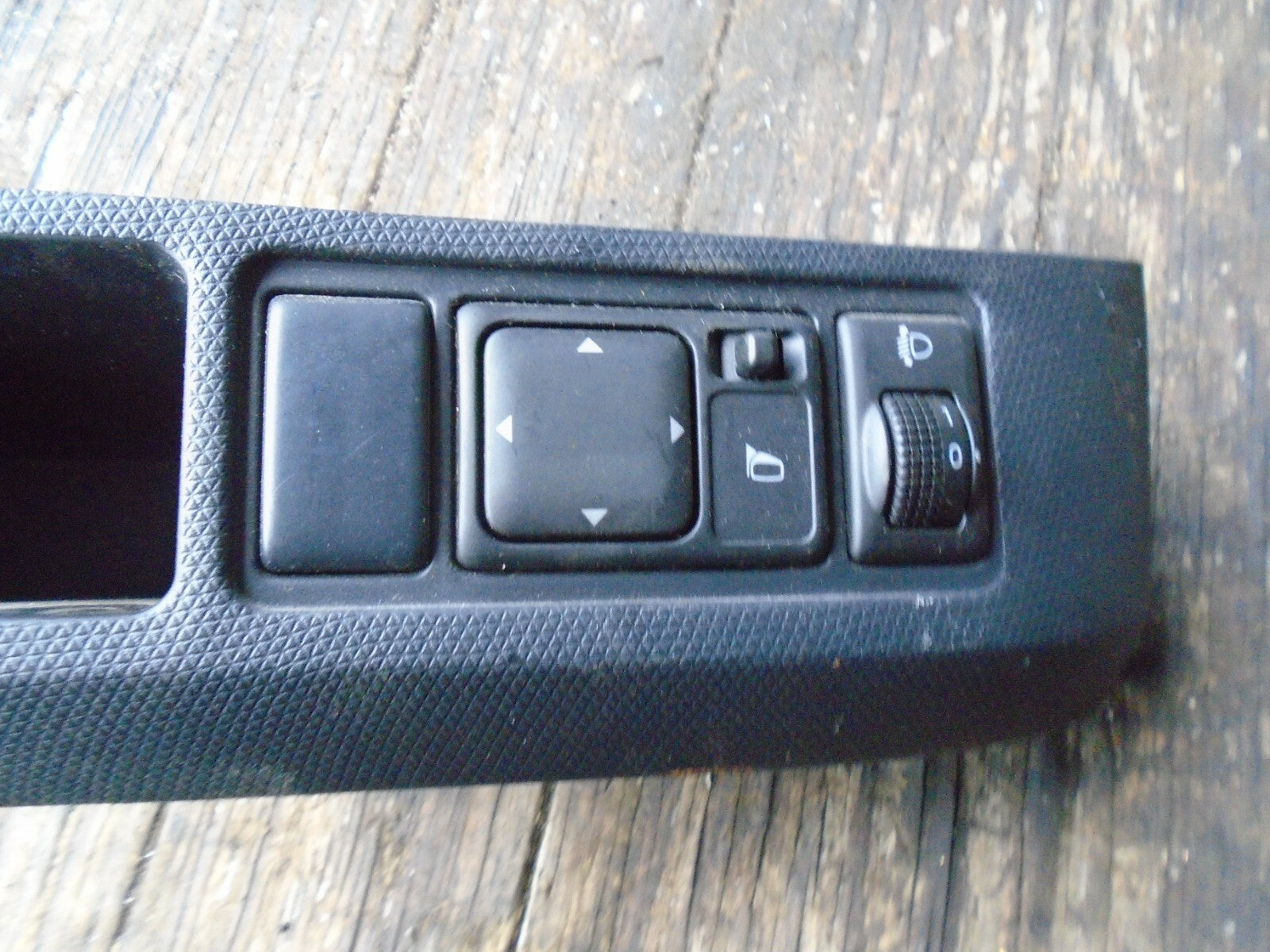 NISSAN MICRA K12 2008 DASHBOARD HEADLIGHT & MIRROR ADJUSTER SWITCHES 68485