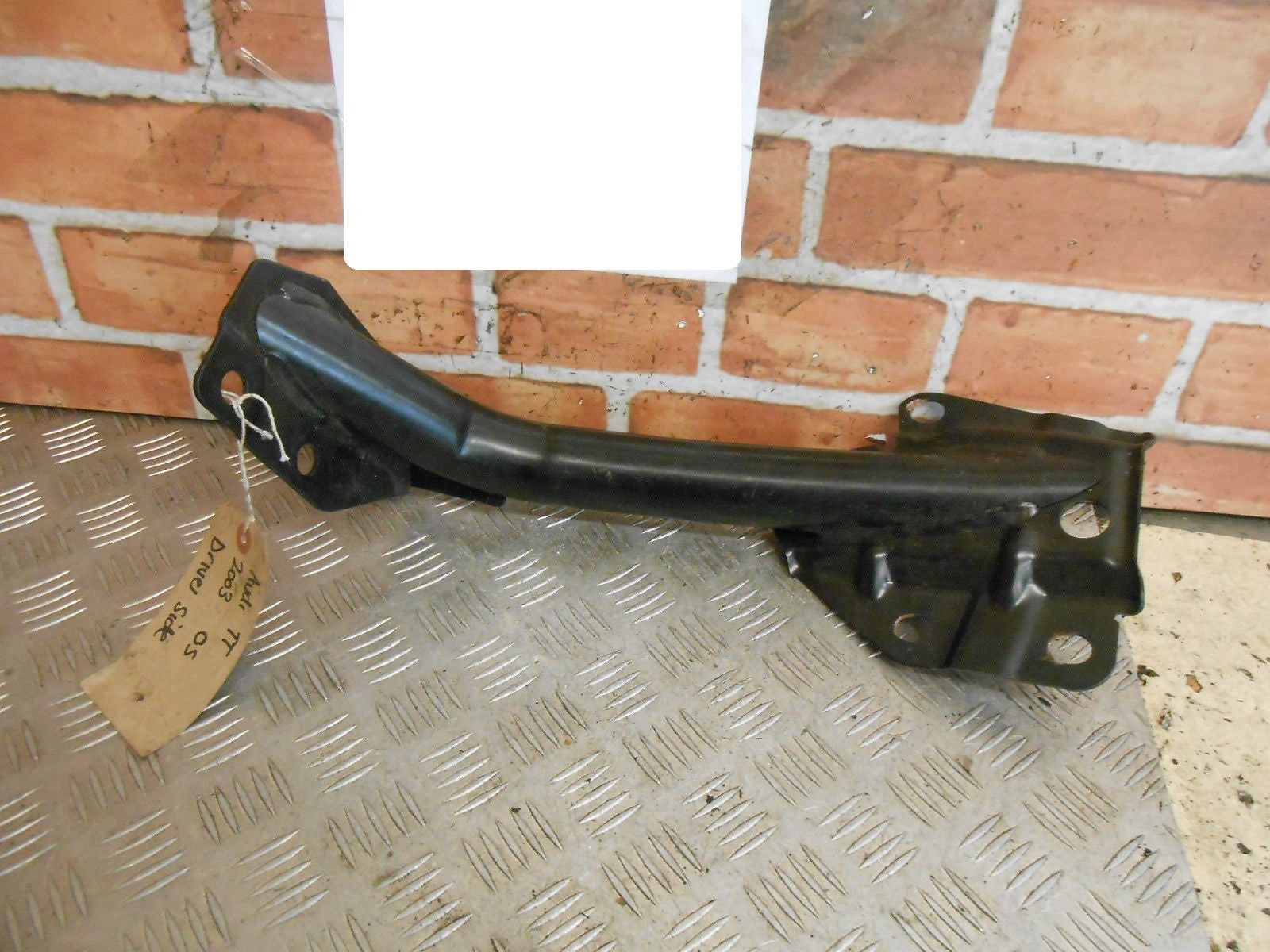 AUDI TT 8N 2003 OS DRIVER B-PILLAR BRACE METAL TUBE BAR SUPPORT 8N8880266