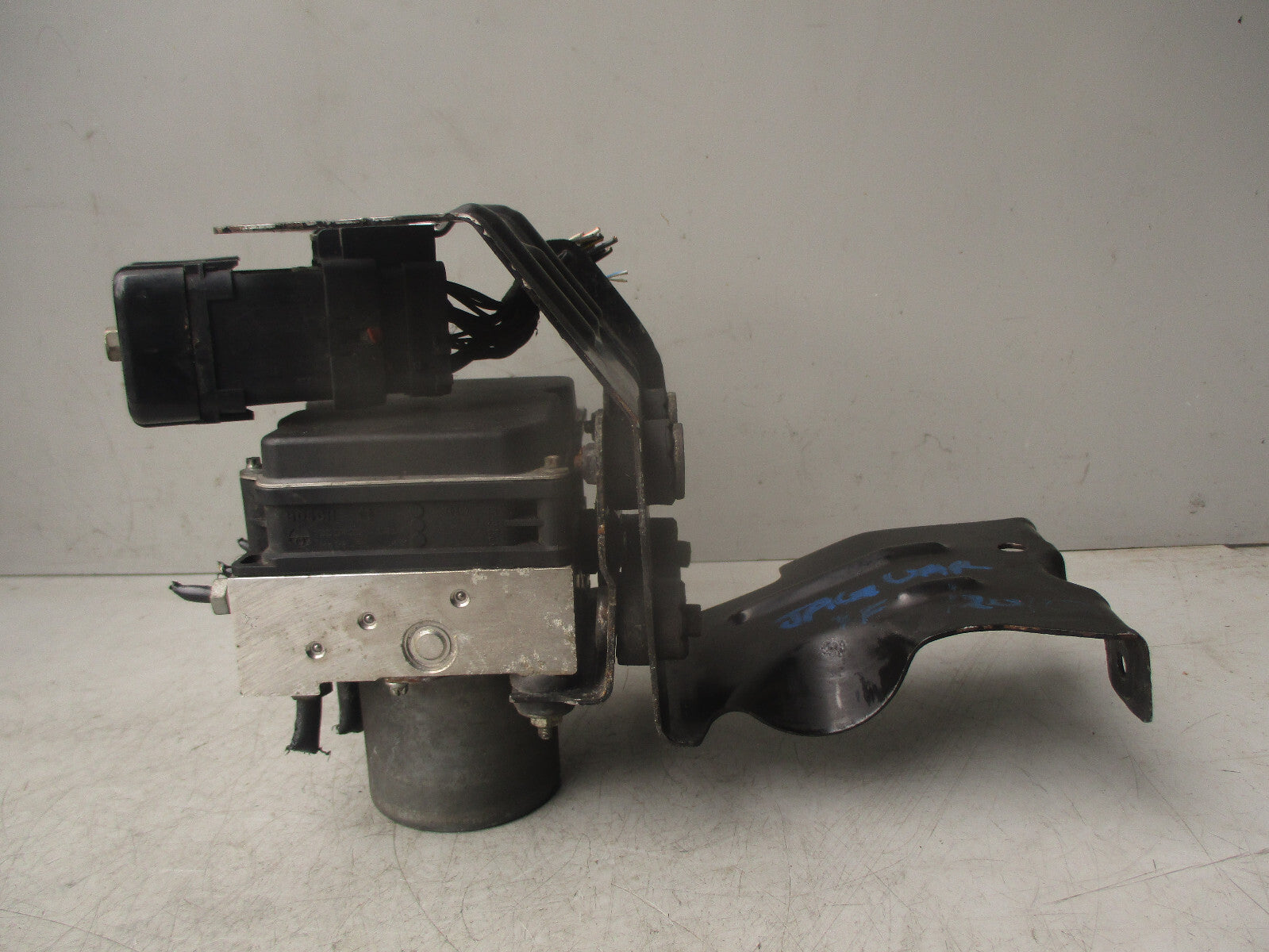 JAGUAR XF X250 ABS PUMP CONTROL MODULE UNIT 0265235363 8X232C405EE