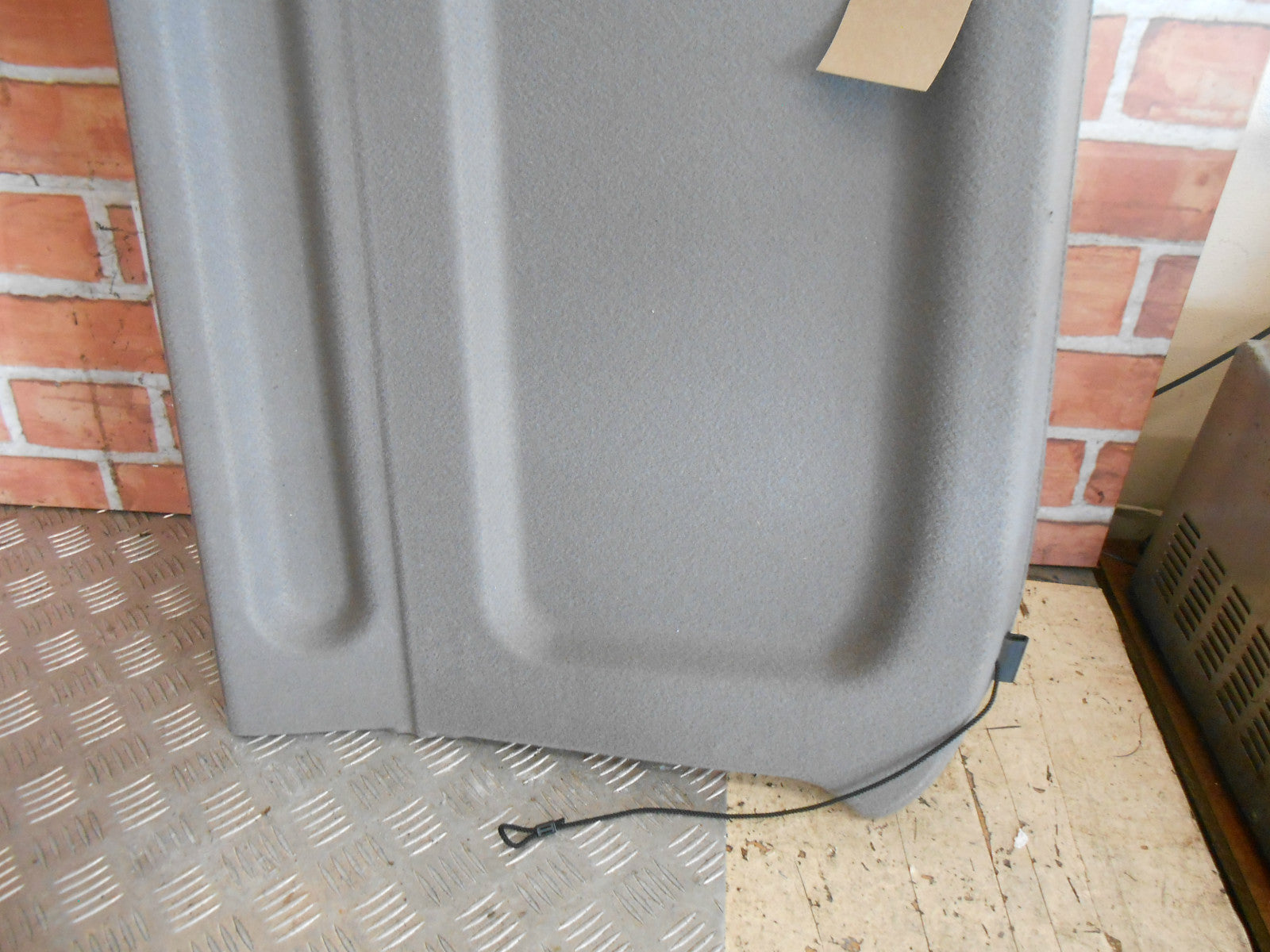 MAZDA 323 2003 5 DOOR REAR STORAGE PARCEL SHELF LOAD COVER GREY