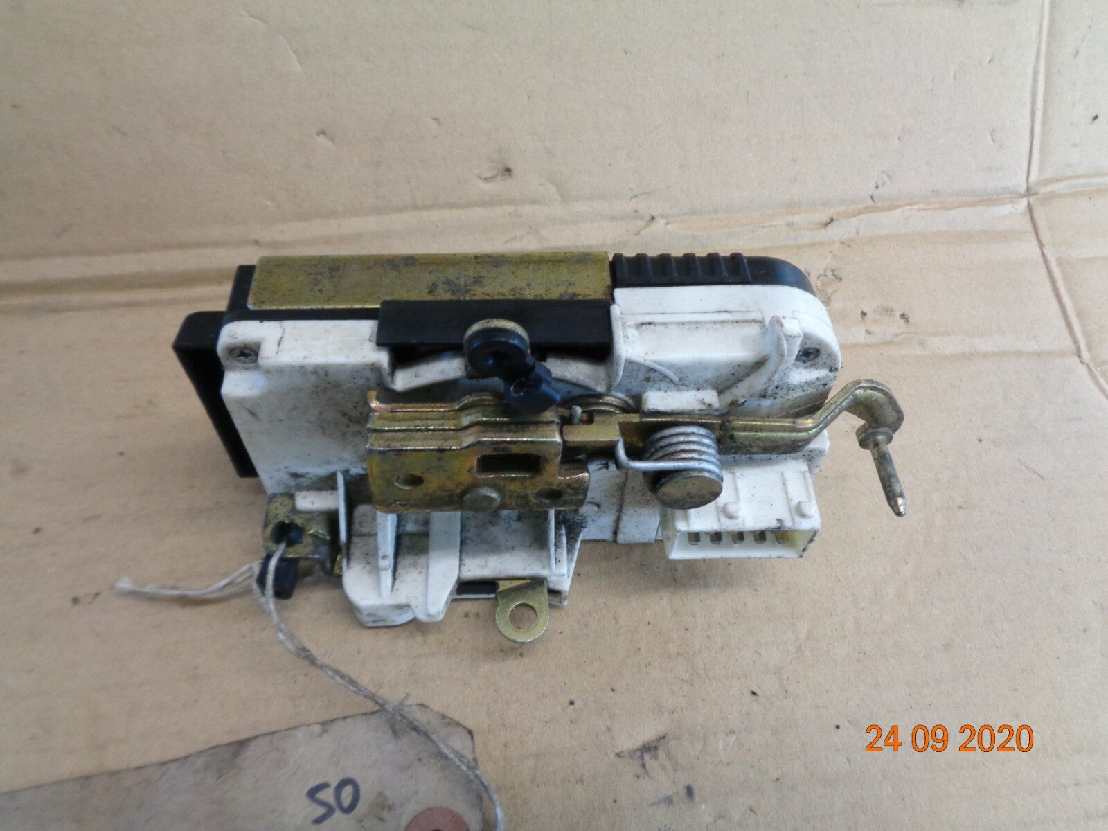 FIAT ULYSSE MK2 2003 2.0 HDI OFF DRIVER SIDE FRONT DOOR LOCK MECH MECHANISM