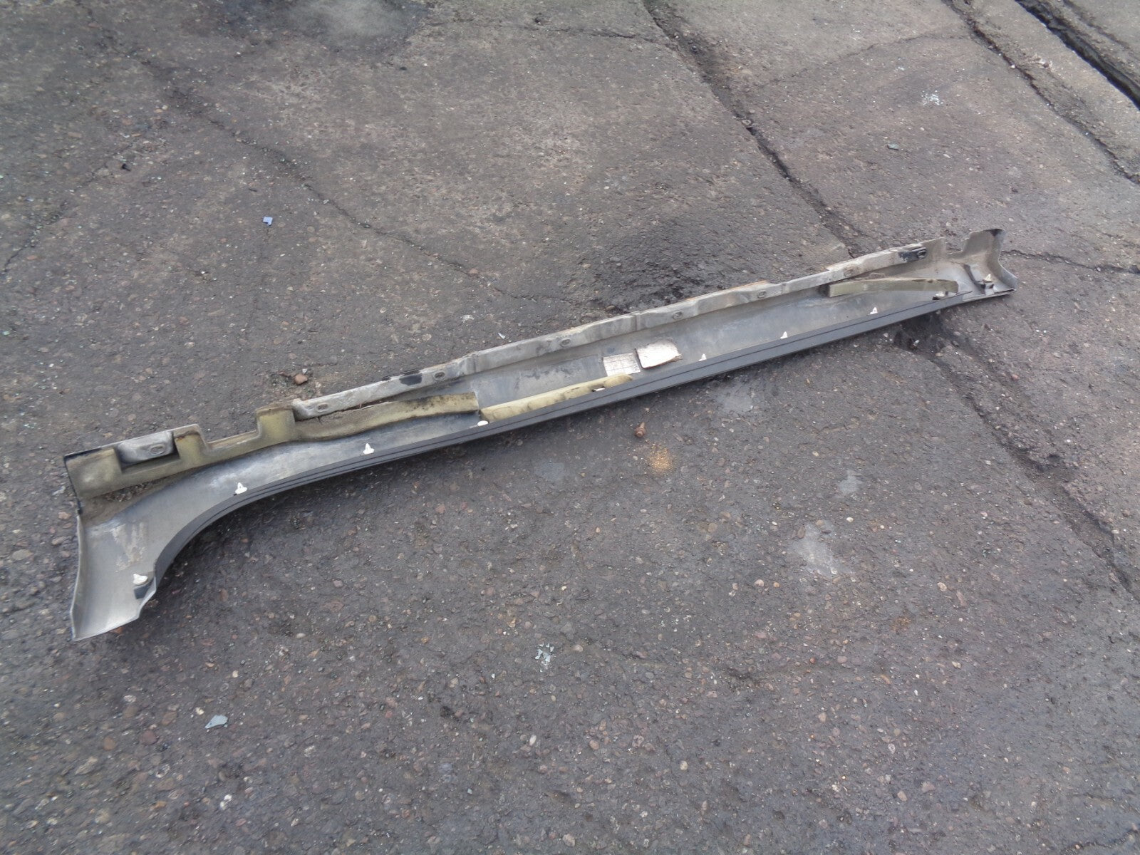 JAGUAR XF 2010 X250 3.0 DIESEL OS DRIVER SIDE SKIRT IN GREY