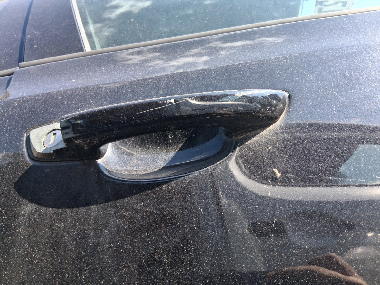 2012 VW VOLKSWAGEN GOLF MK6 OSF DRIVER SIDE FRONT DOOR HANDLE BLACK LC9X