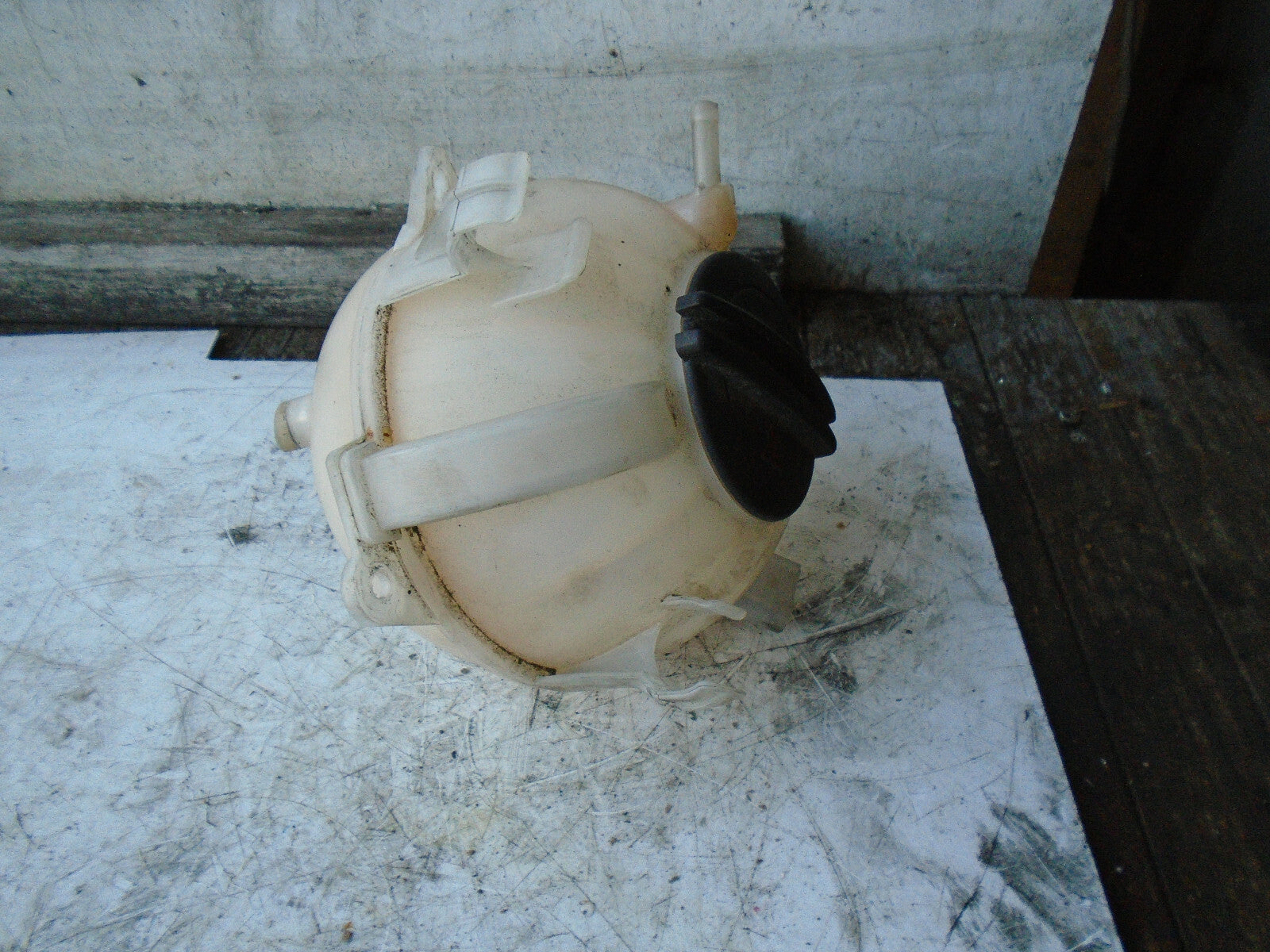 VW VOLKSWAGEN SCIROCCO 2015 COOLANT EXPANSION OVERFLOW TANK 1K012407A