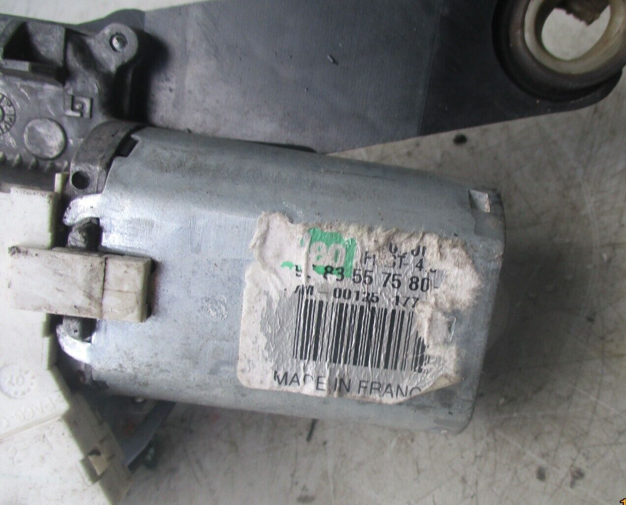 CITROEN C2 2004 REAR WINDOW WIPER MOTOR WITH WIPER ARM 9683557580