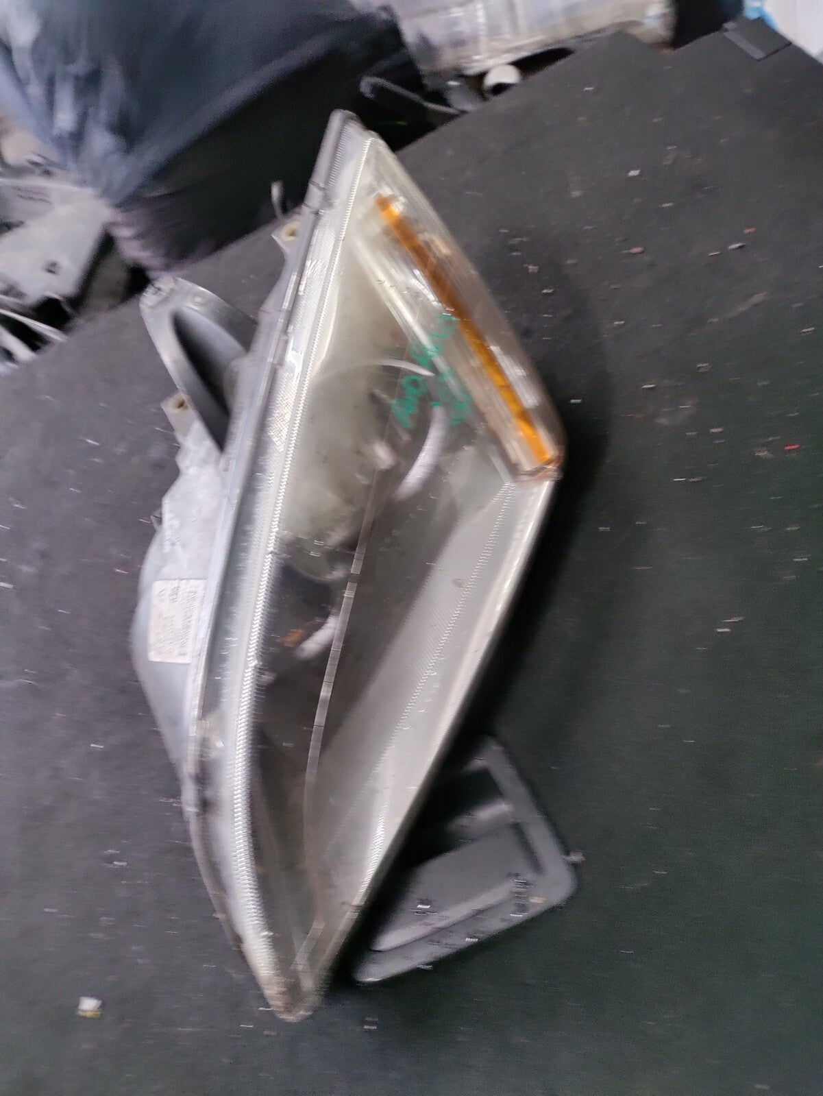 FORD FOCUS MK2 2005 HATCHBACK NS PASSENGER SIDE HEADLIGHT 4M5113W030BF