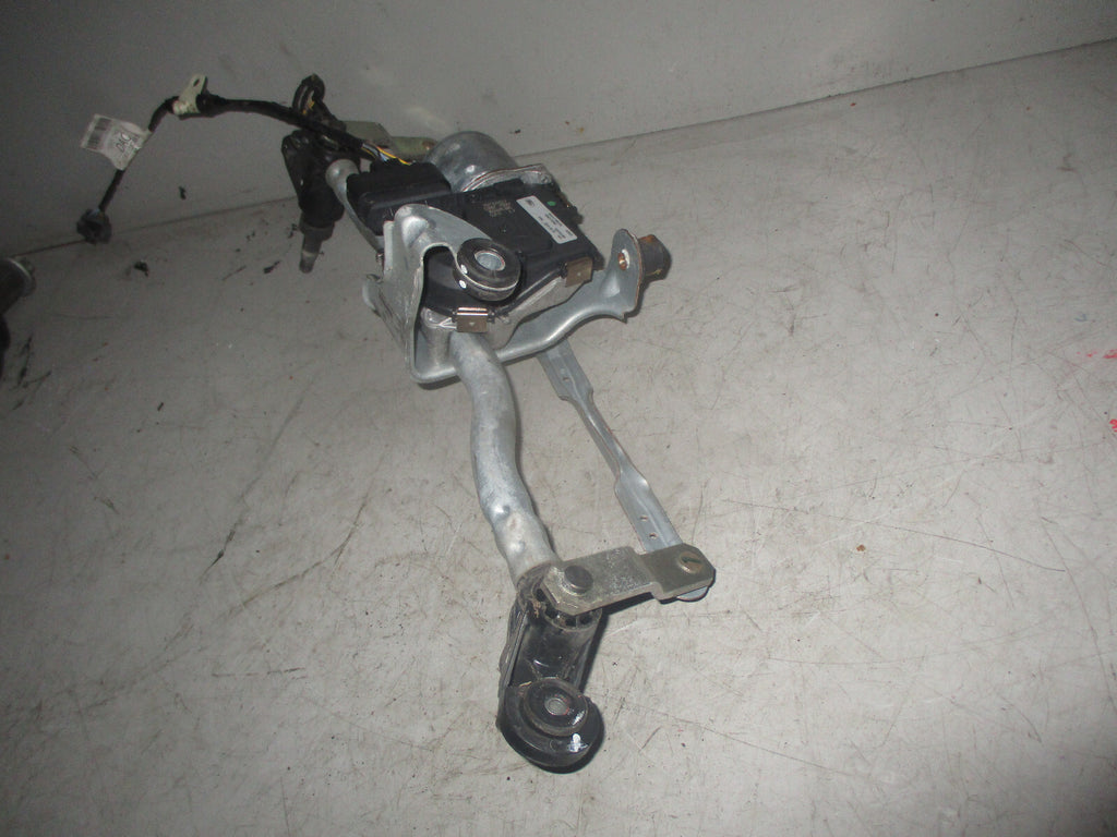 FORD ECOSPORT 2018 FRONT WIPER MOTOR & LINKAGES GN1517504BC