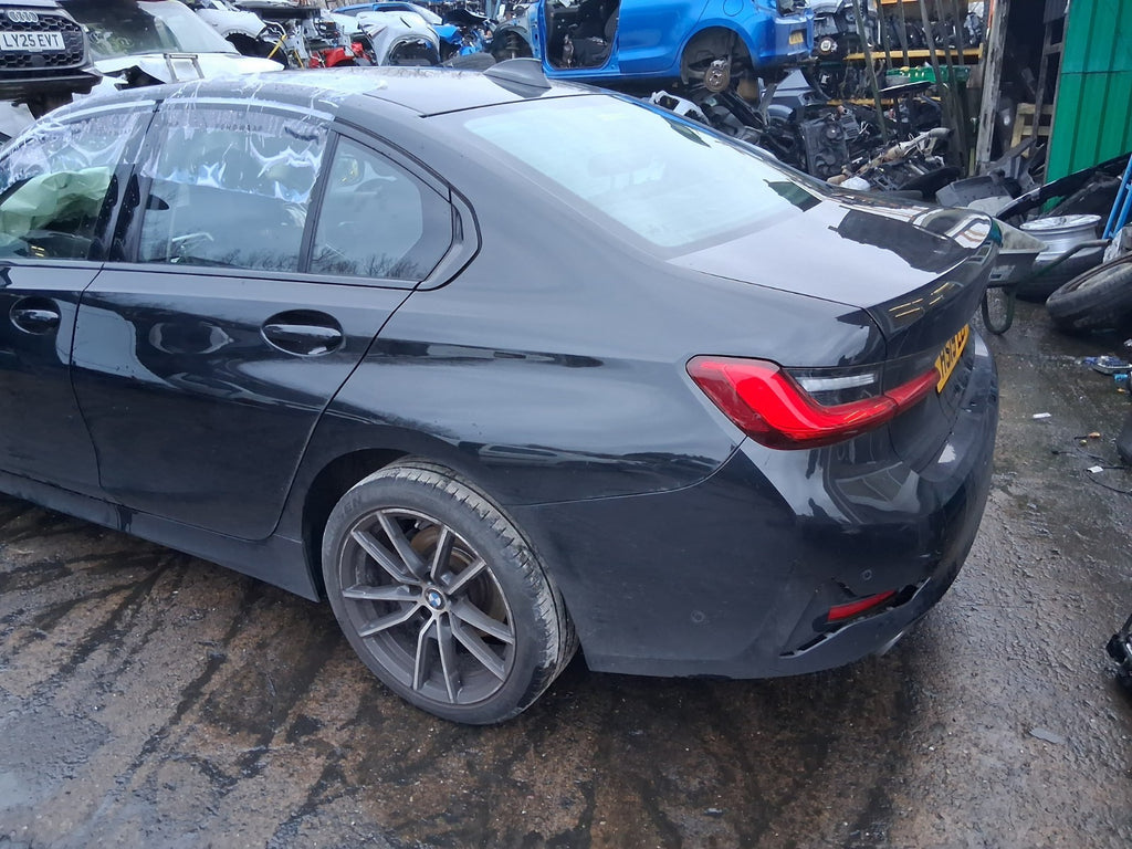2019 BMW 3 SERIES SALOON G20 NSR PASSENGER SIDE REAR QUARTER PANEL BLACK MET 475