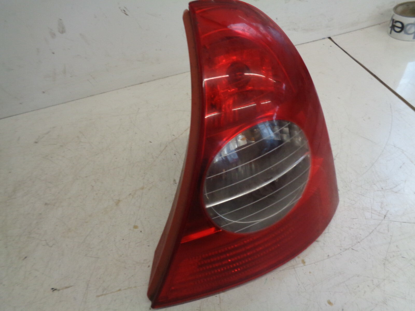 RENAULT CLIO 2004 MK2 OSR DRIVER SIDE REAR TAILLIGHT TAILLAMP