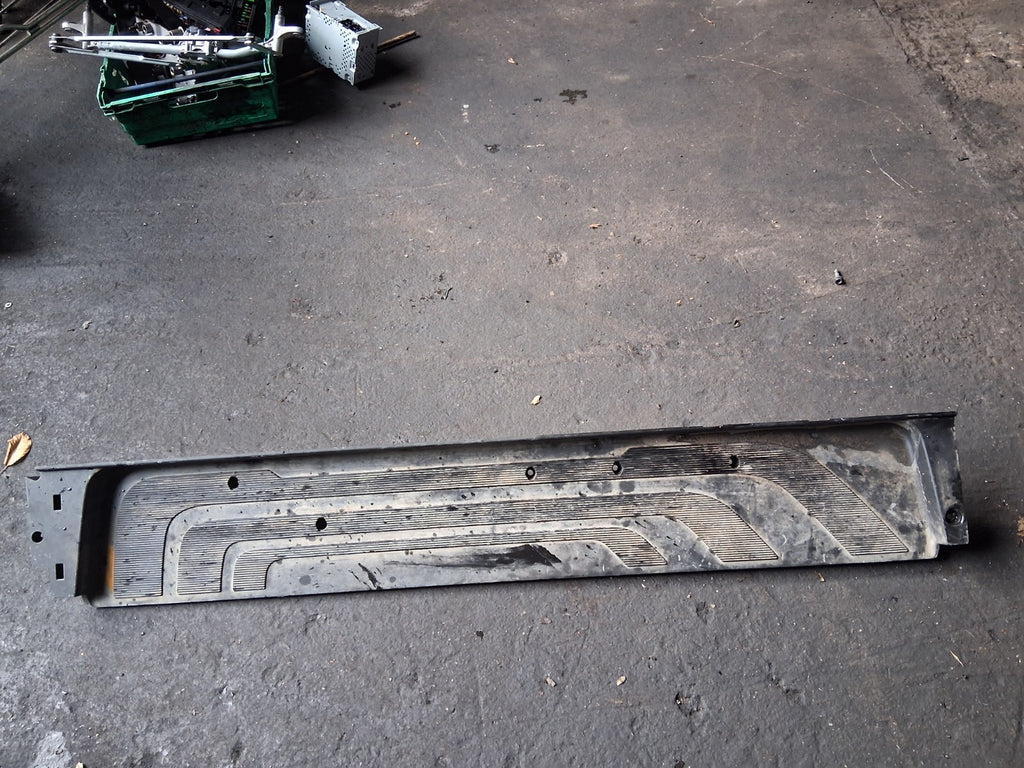 2023 MERCEDES SPRINTER SLIDING DOOR STEP TRIM A9106860500