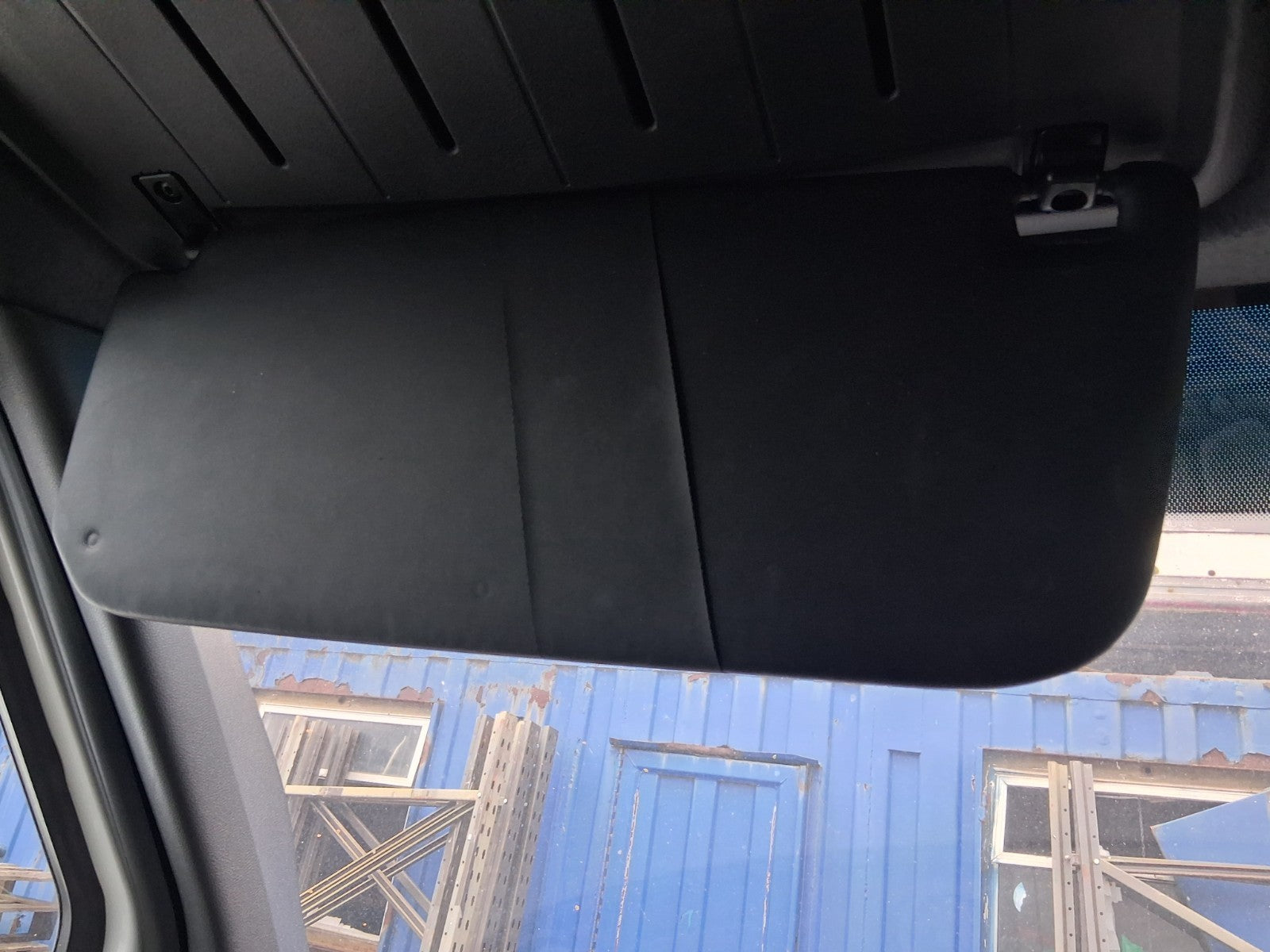 2018 MERCEDES BENZ SPRINTER W907 NSF PASSENGER SIDE FRONT LEFT SUN VISOR SHADE