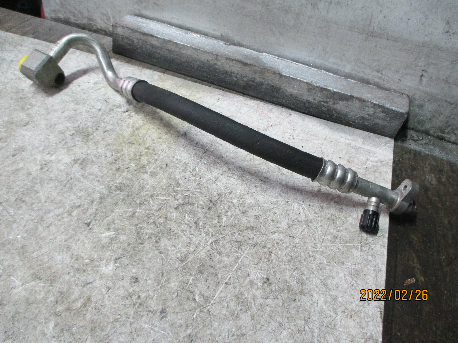 MERCEDES BENZ C CLASS 2014 W204 AC AIR CONDITIONING HOSE PIPE A2048302216