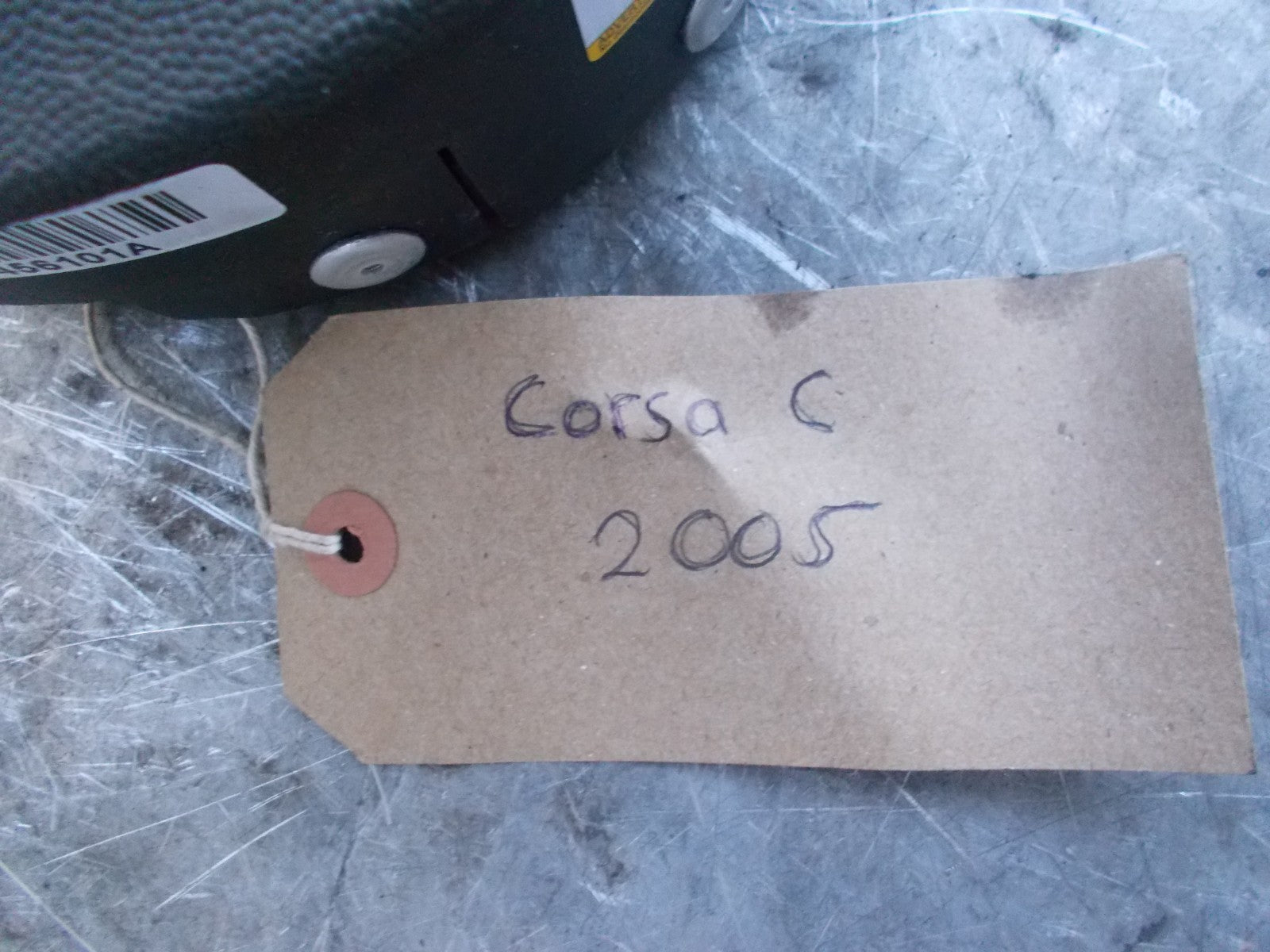 VAUXHALL CORSA C 2005 OS/ DRIVER SIDE STEERING WHEEL AIRBAG 13188241