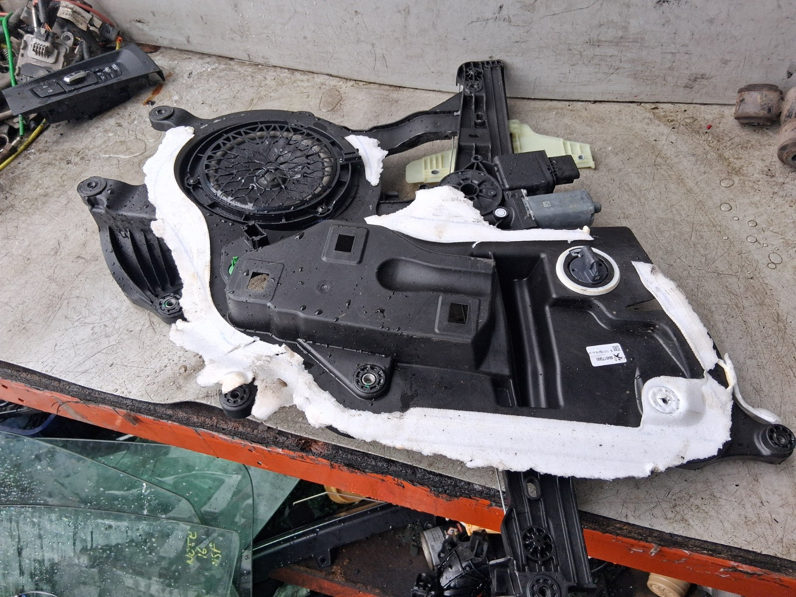 2025 CITROEN BERLINGO NSF PASSENGER SIDE FRONT WINDOW MOTOR REGULATOR 9840175880