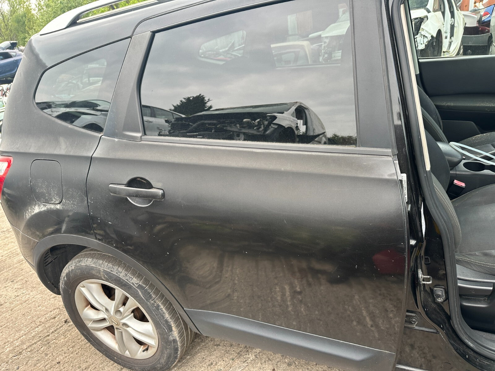 2010 NISSAN QASHQAI J10 +2 PLUS 2 OSR DRIVER SIDE REAR DOOR COMPLETE BLACK Z11G
