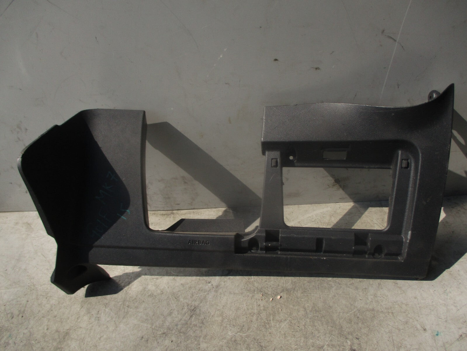 2015 VOLKSWAGEN GOLF MK7 OSF DRIVER FRONT LOWER DASHBOARD TRIM 5G2858367