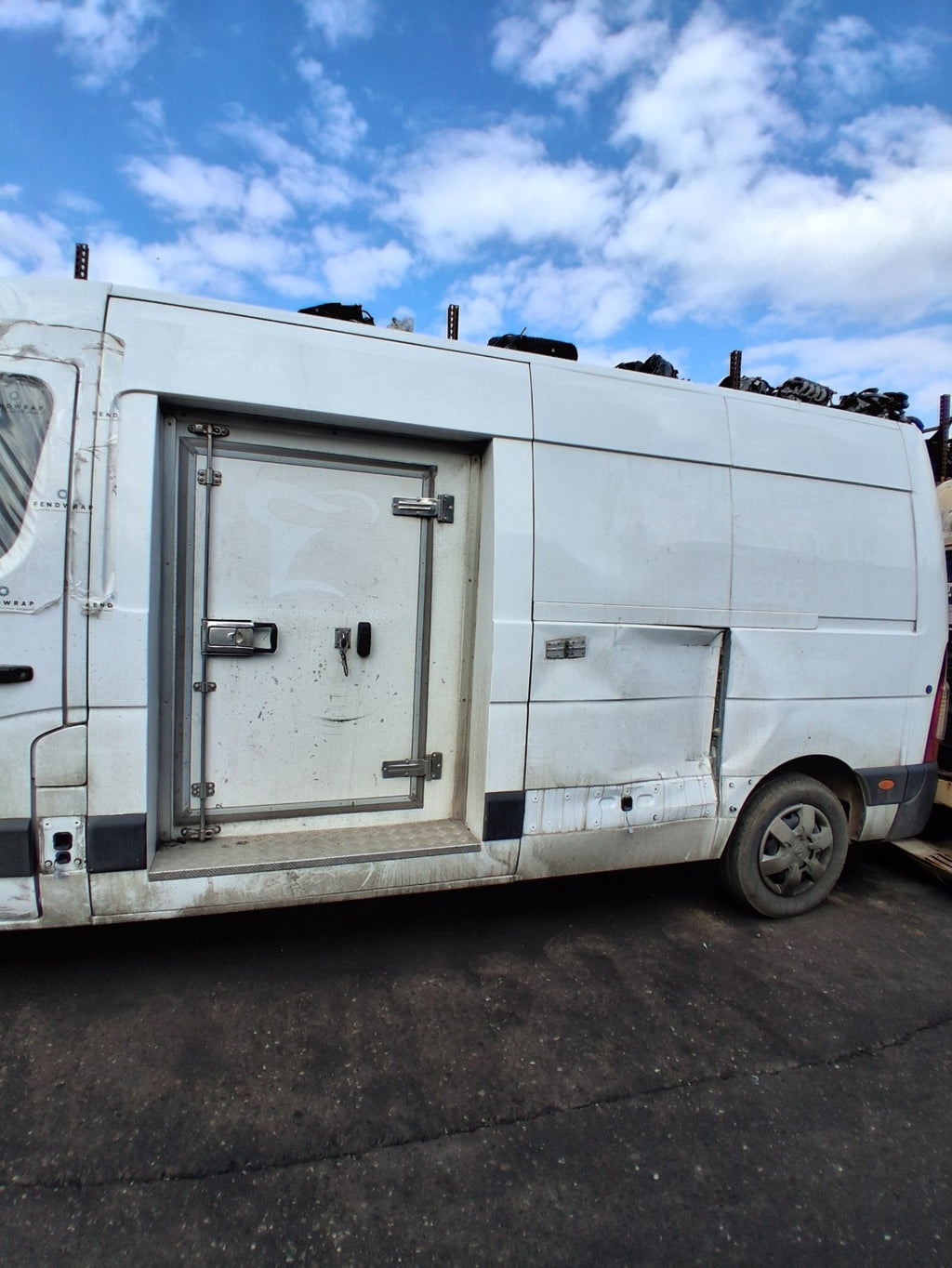 2024 NISSAN INTERSTAR MASTER MK3 LEFT PASSENGER SIDE REFRIGERATOR DOOR FRIDGE