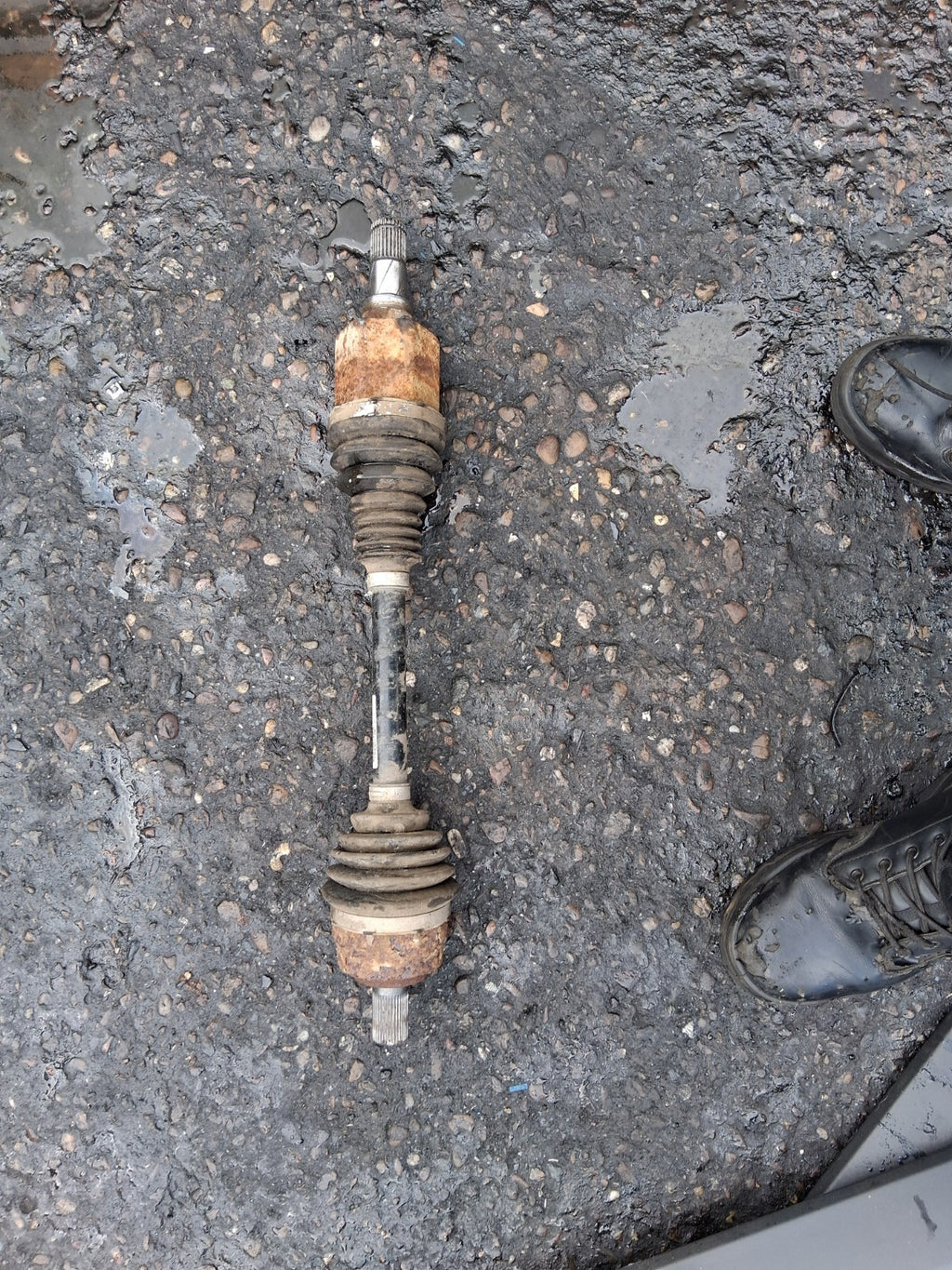 2016 VOLVO V40 D3 NSF PASSENGER SIDE FRONT LEFT DRIVERSHAFT P31367904