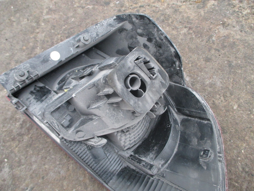 VW VOLKSWAGEN GOLF MK6 NSR PASSENGER SIDE REAR TAIL LIGHT 5K0945095E