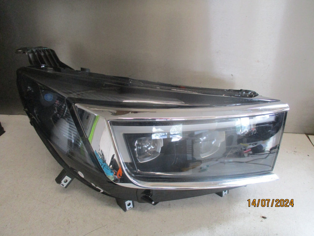 VAUXHALL GRANDLAND 2024 OSF DRIVER SIDE FRONT LED HEADLIGHT 9850139280