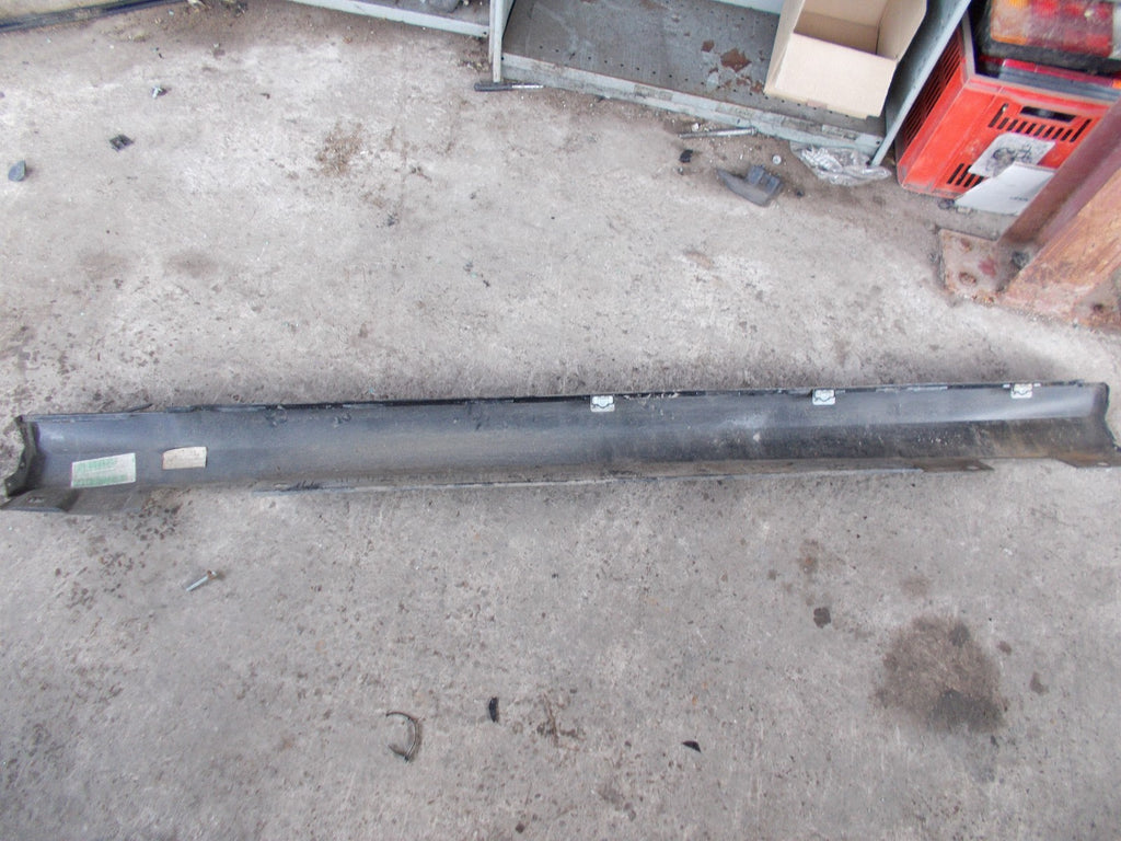 MERCEDES C CLASS W204 SALOON OS DRIVERS SIDE SKIRT BLACK  A2046900440