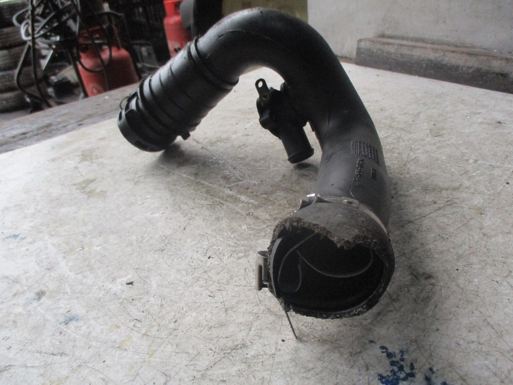 JAGUAR XE 2019 2.2 DIESEL INTERCOOLER HOSE PIPE HX736N650