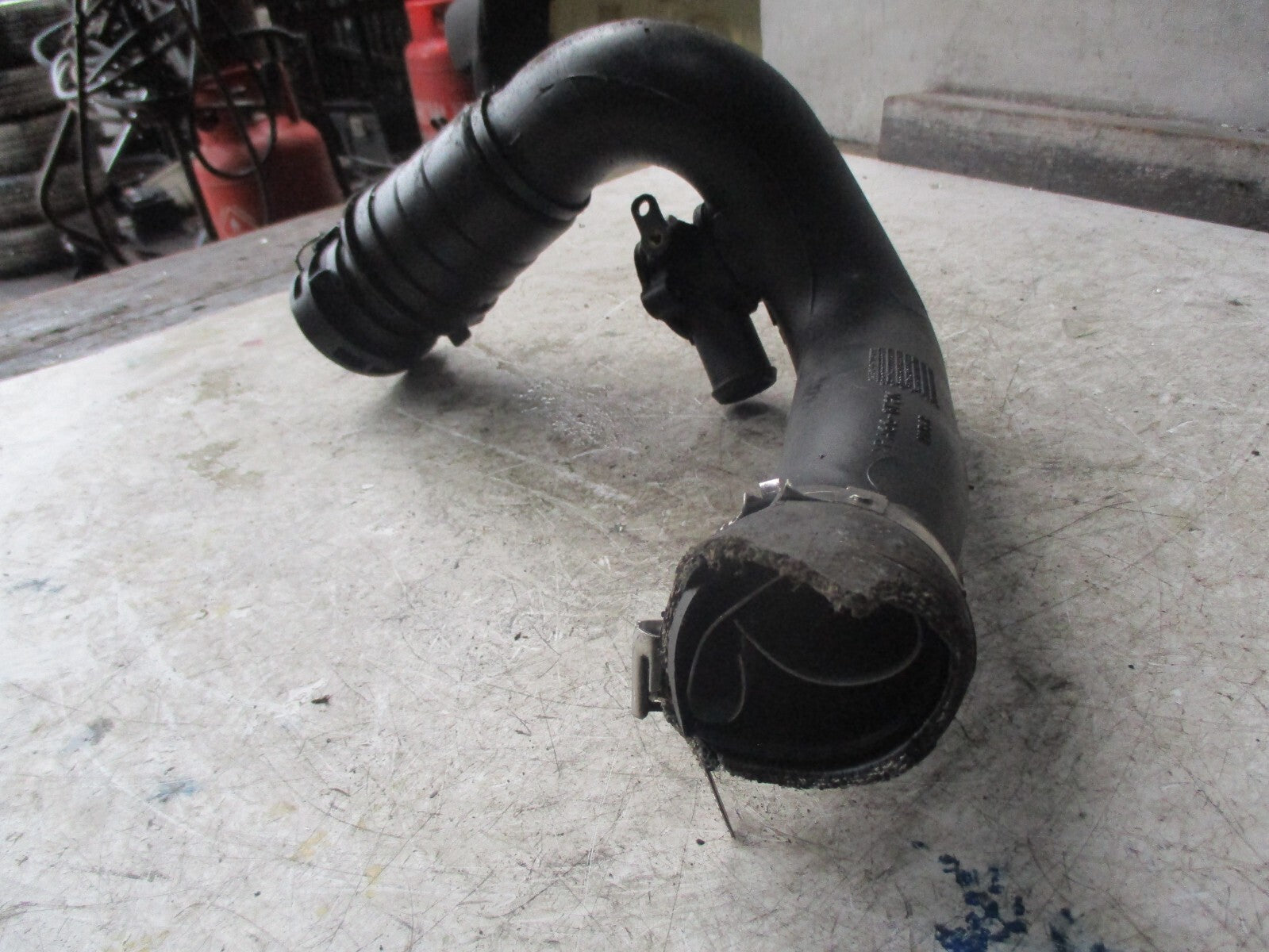 JAGUAR XE 2019 2.2 DIESEL INTERCOOLER HOSE PIPE HX736N650